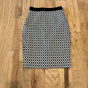 Banana Republic Black and White Pencil Skirt Knee-Length
